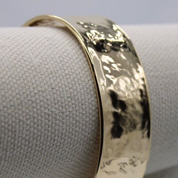 14k 19mm Hammered Polished Cuff Bangle - Picture 8 of 13